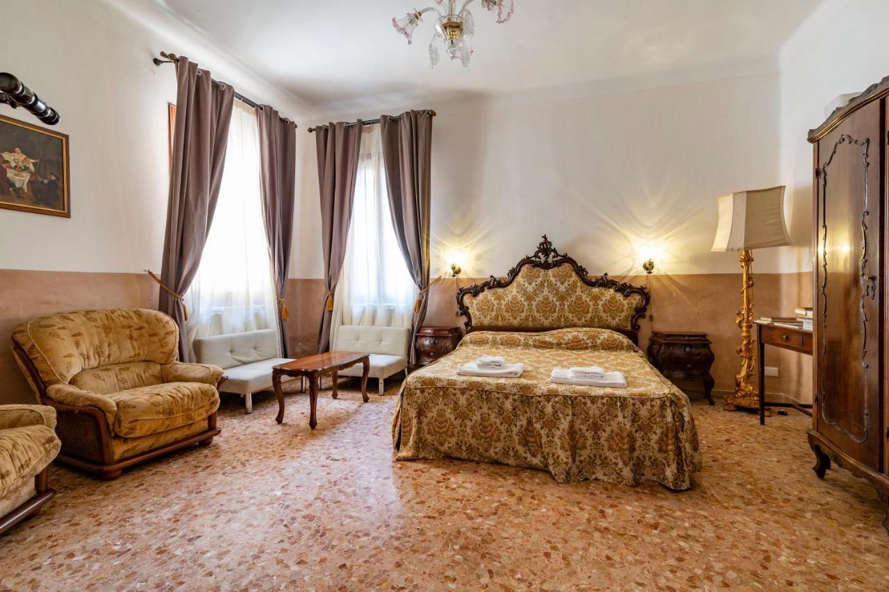 Queen House Venezia Eksteriør bilde