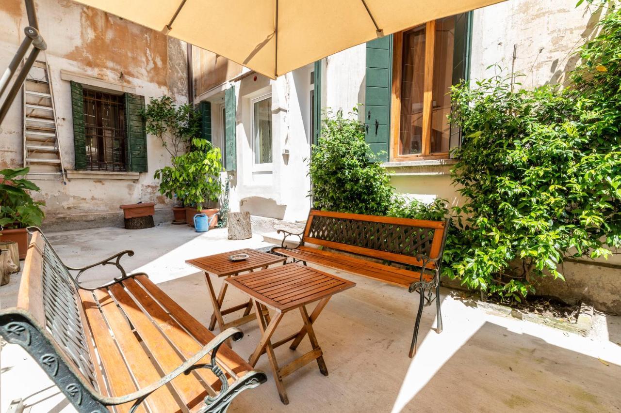Queen House Venezia Eksteriør bilde