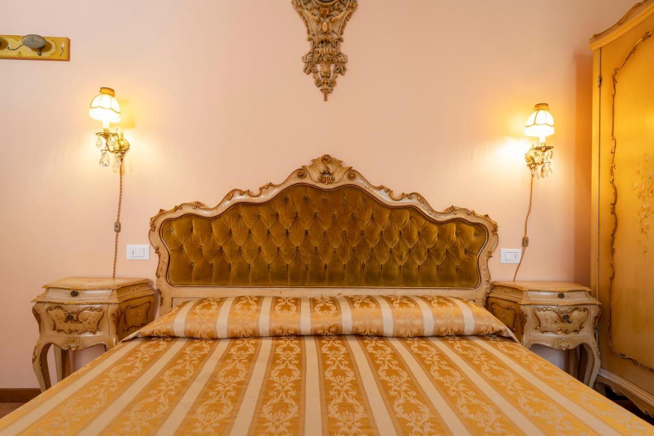 Queen House Venezia Eksteriør bilde