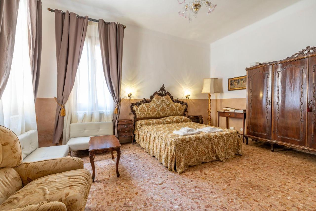 Queen House Venezia Eksteriør bilde