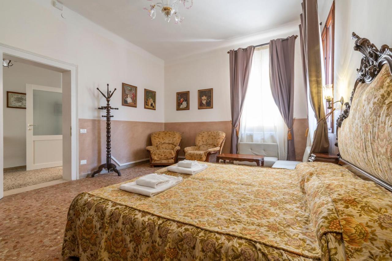 Queen House Venezia Eksteriør bilde