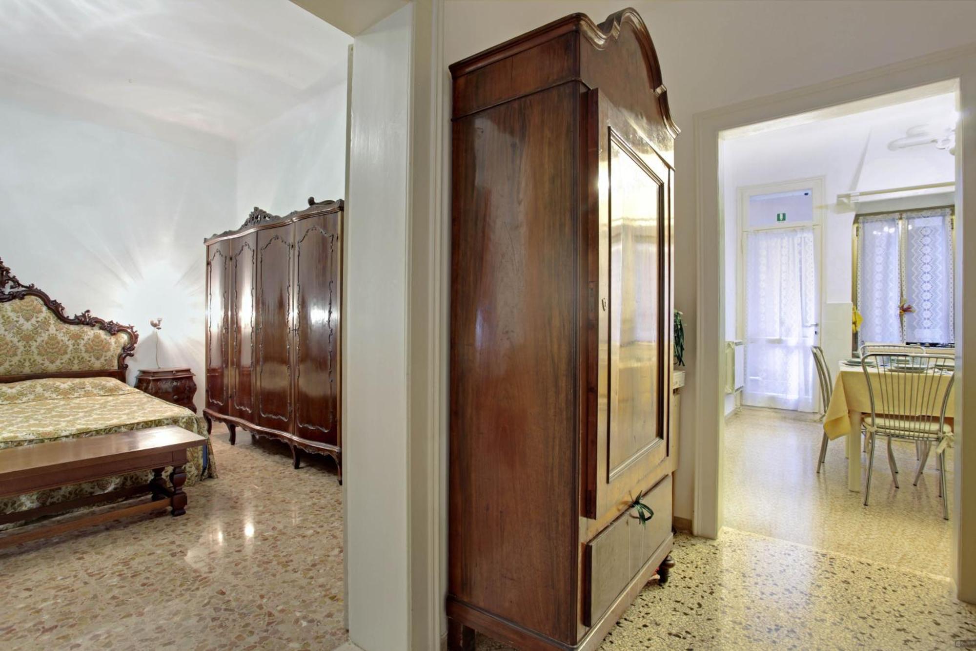Queen House Venezia Rom bilde